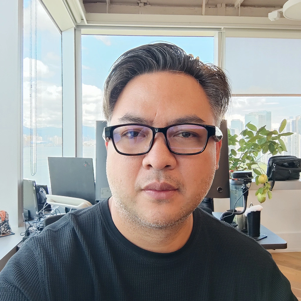 Joseph Ryan De Leon - Filipino Director of UI/UX Design, Front-end Design and Development